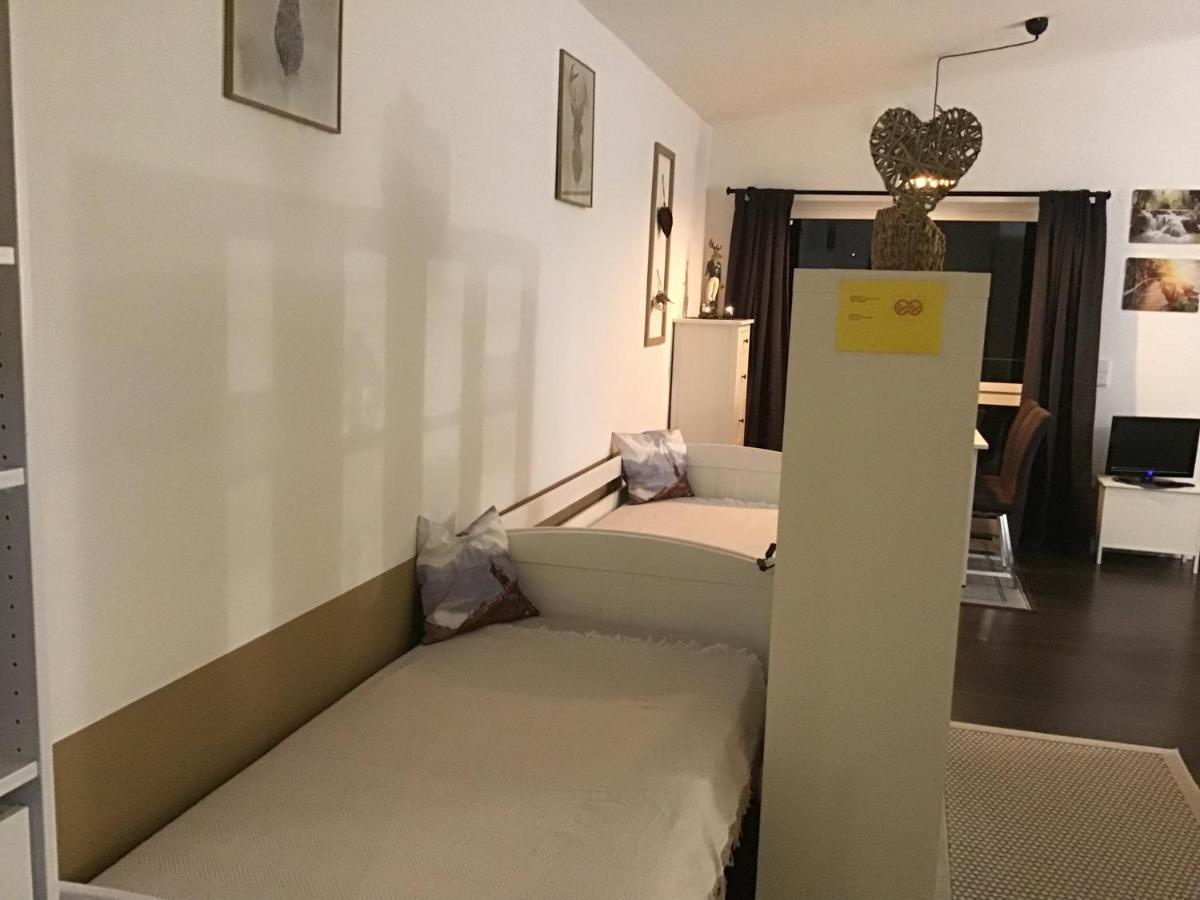 Private Zimmervermietung "Appartement Rosi" Reisbach Exterior foto