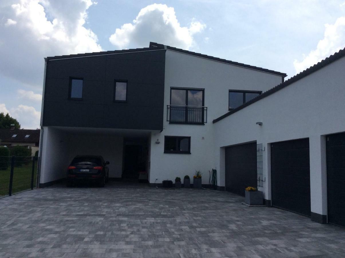 Private Zimmervermietung "Appartement Rosi" Reisbach Exterior foto